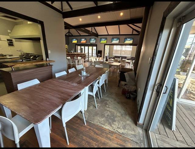 519.50M² BUSINESS FOR SALE IN JEFFREYS BAY CENTRAL